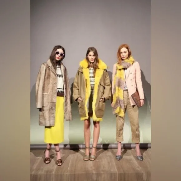 J.Crew yellow merino wool knit pencil skirt size small - Picture 4 of 14